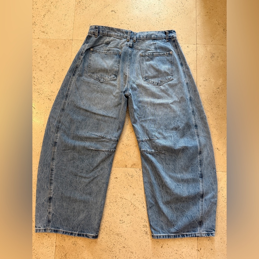 Barrel Leg Jeans - Picture 3 of 4
